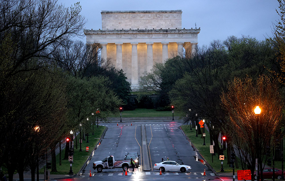L'ambassade de Chine en France suggère à son tour une origine américaine du Covid-19