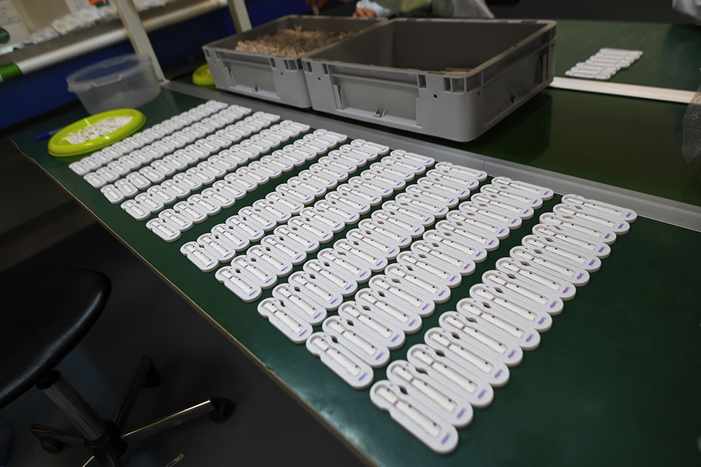 Une PME bretonne prête à lancer une production massive de tests de dépistage du Covid-19
