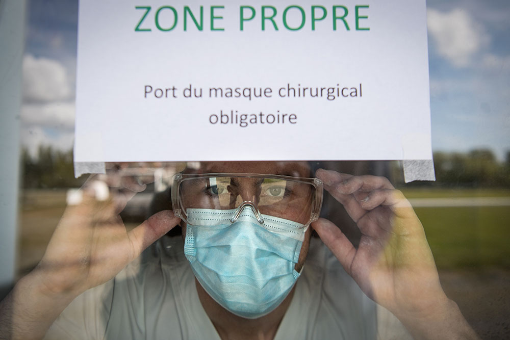 Coronavirus: 4e semaine de confinement, la France encore dans le dur