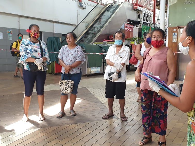 Les commerçants du marché de Papeete se sont familiarisés jeudi avec la nouvelle configuration de leur lieu de travail.