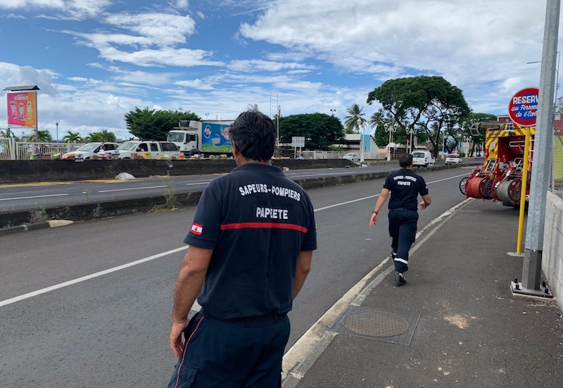 Un camion renverse sa marchandise en sortie de RDO