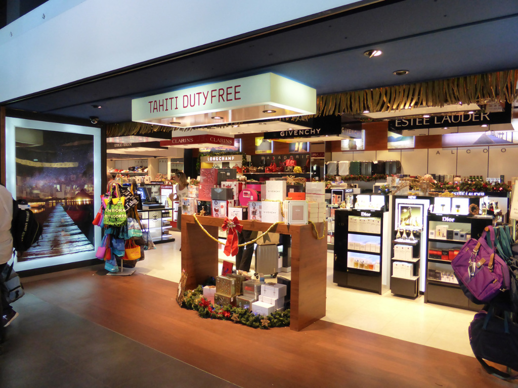 ​119 millions détournés : l’ex-comptable du duty free écrouée