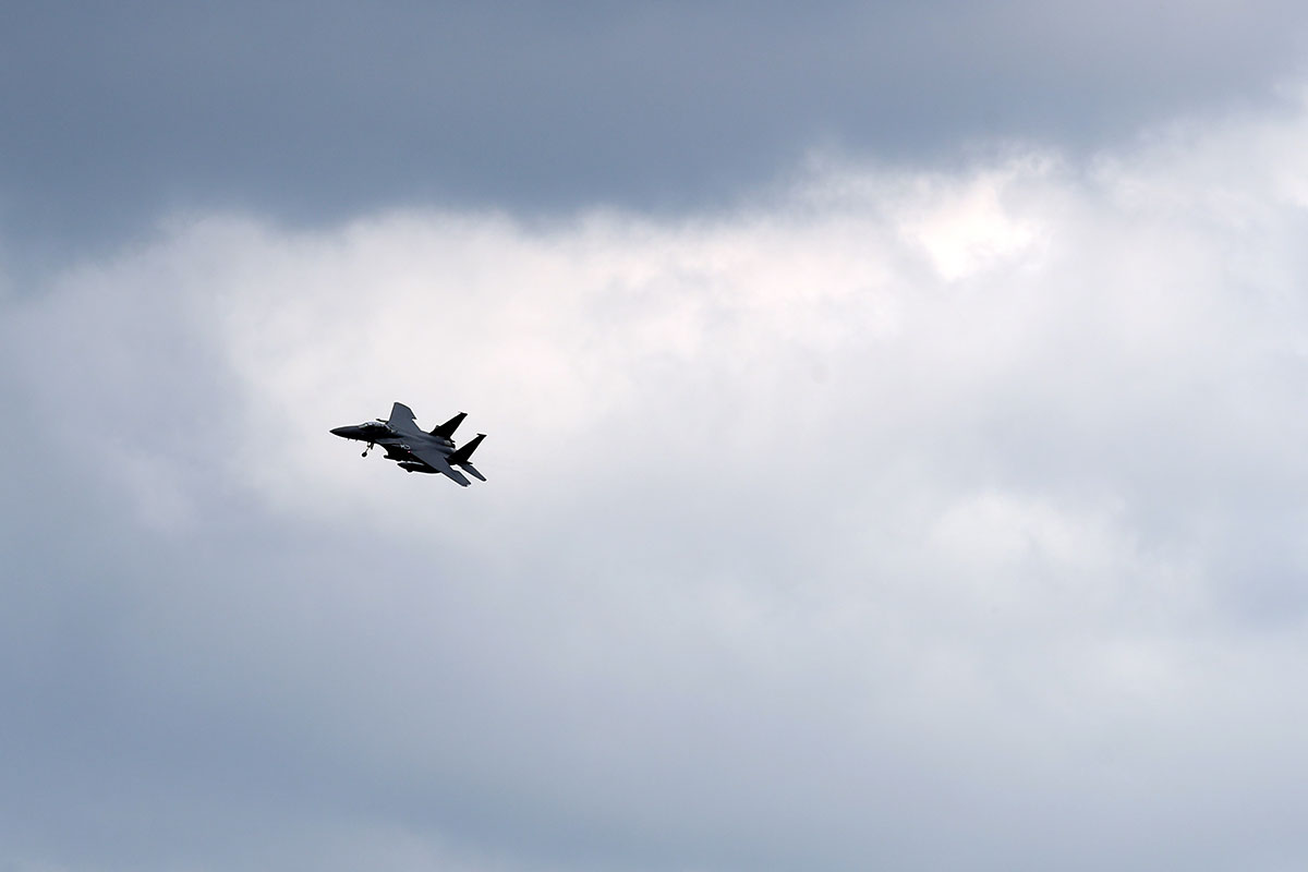 Un avion de chasse F-15 américain s'écrase en mer du Nord, le sort du pilote inconnu