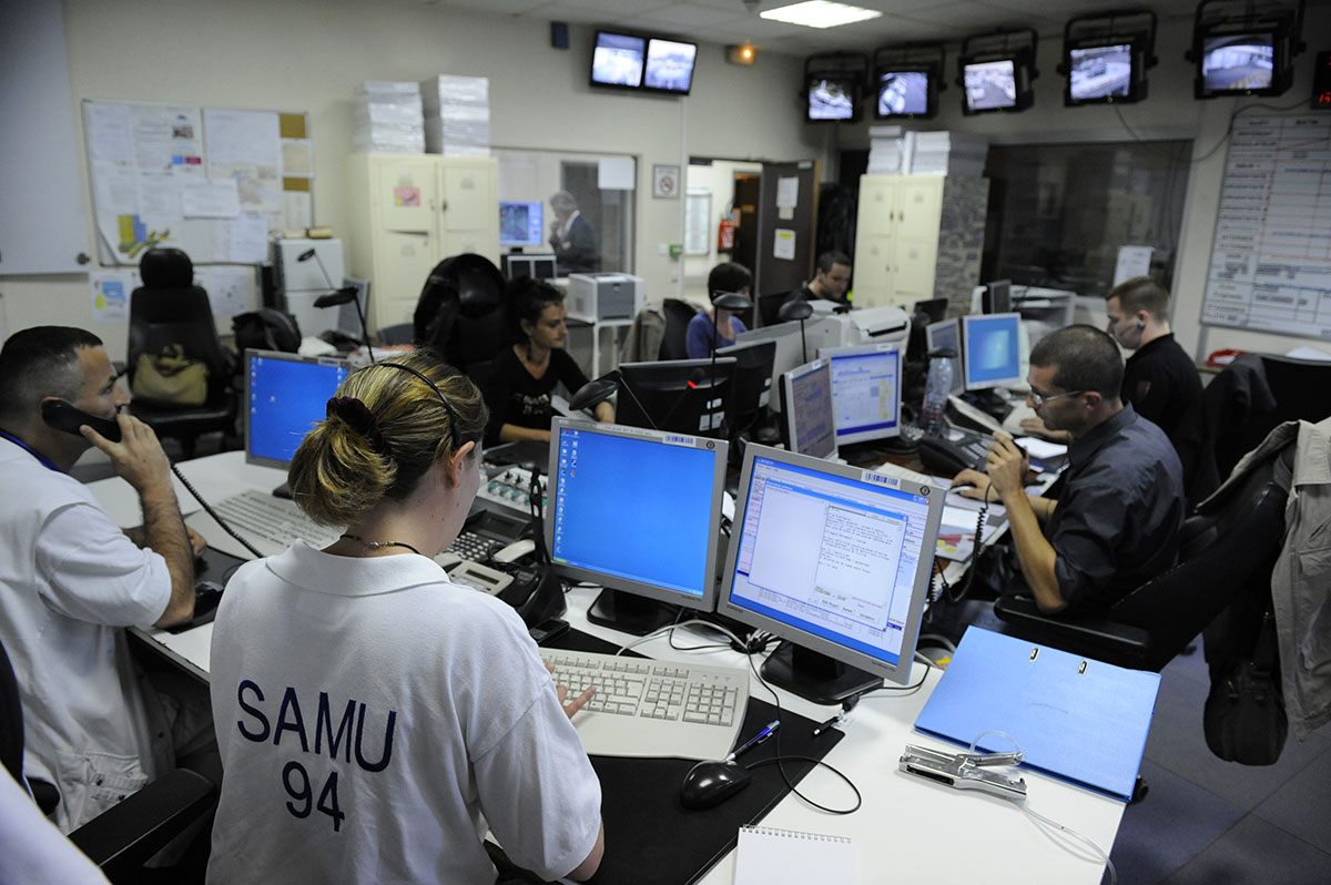 Coronavirus: un rapport au vitriol des pompiers dénonce la gestion de la crise