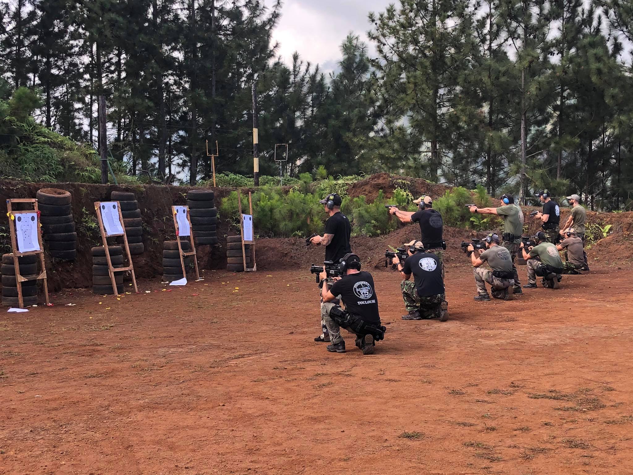 Là où ils s’entraînent, les gendarmes de l’AGIGN bénéficient du calme et de la discrétion nécessaires à la préparation de leurs missions qui se font souvent dans un contexte de tension et de rapidité.