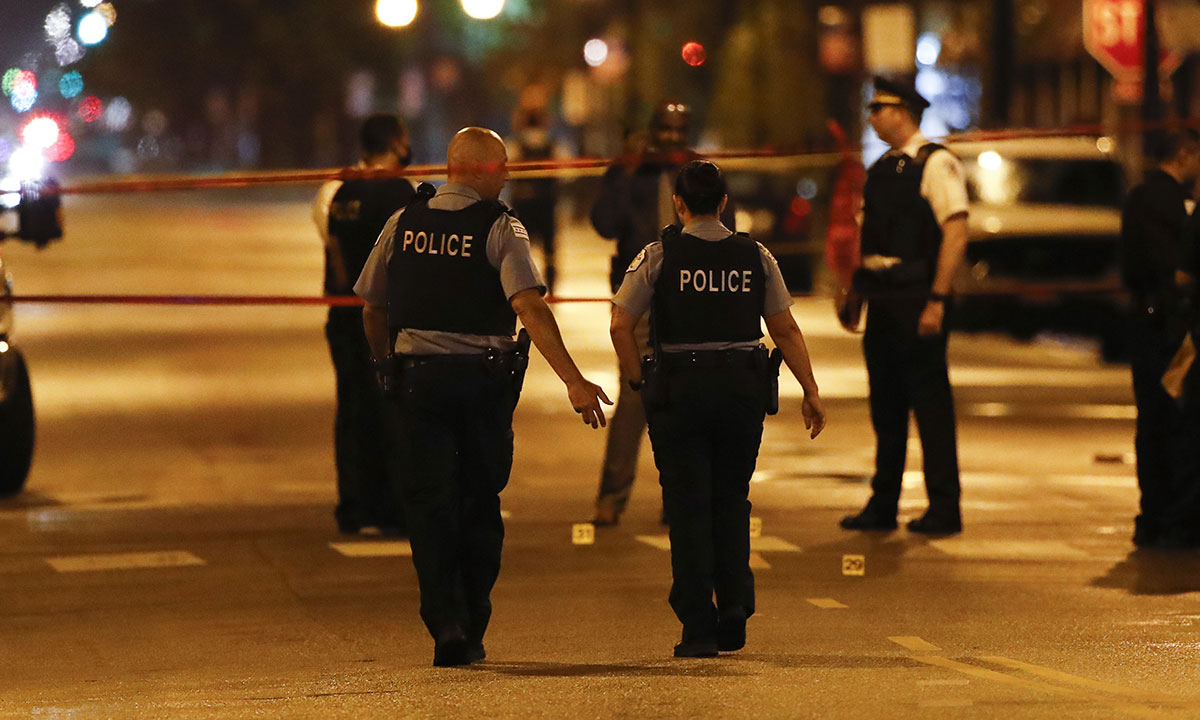 Quatorze blessés dans une fusillade lors de funérailles à Chicago