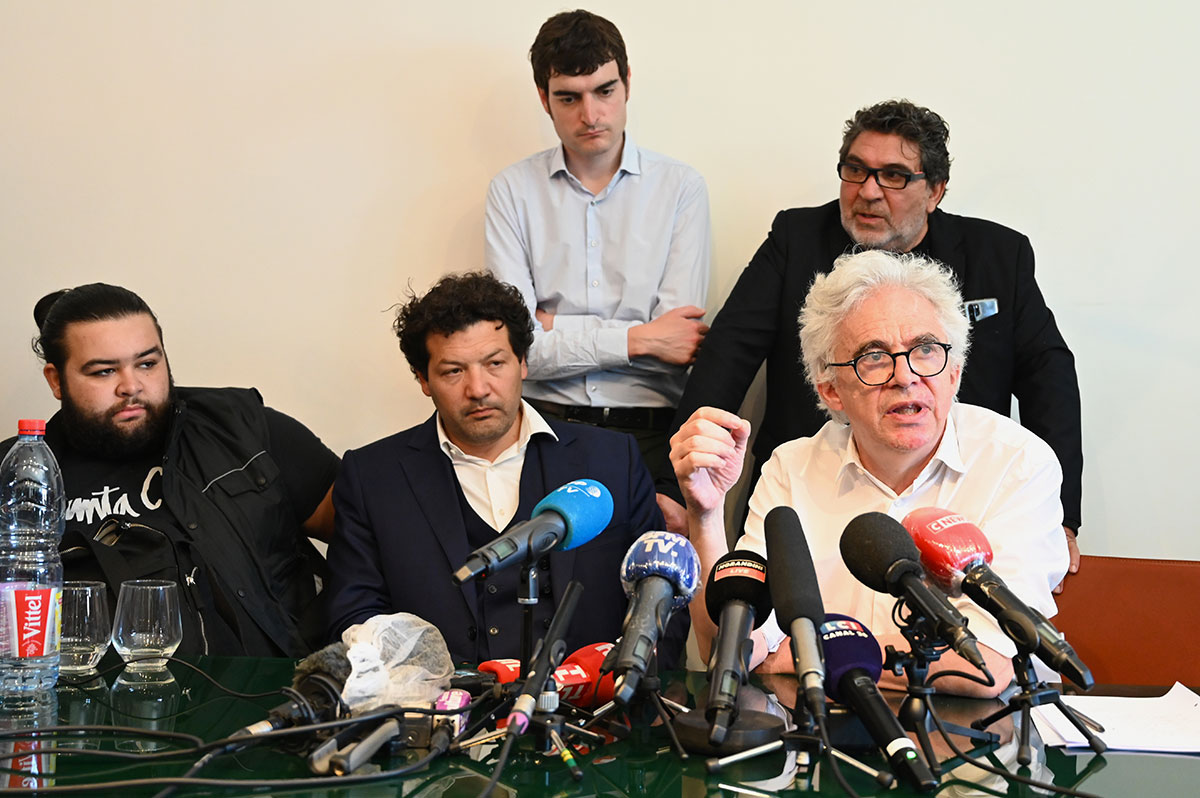 Mort de Cédric Chouviat: sa famille demande à Macron la suspension des policiers