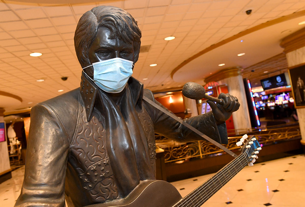 Un Norvégien bat un record du monde en chantant du Elvis pendant 50 heures