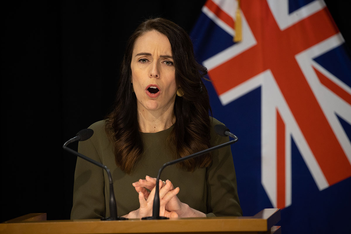 Nouvelle-Zélande: Ardern qualifie de "fausse" la déclaration de Trump sur le virus