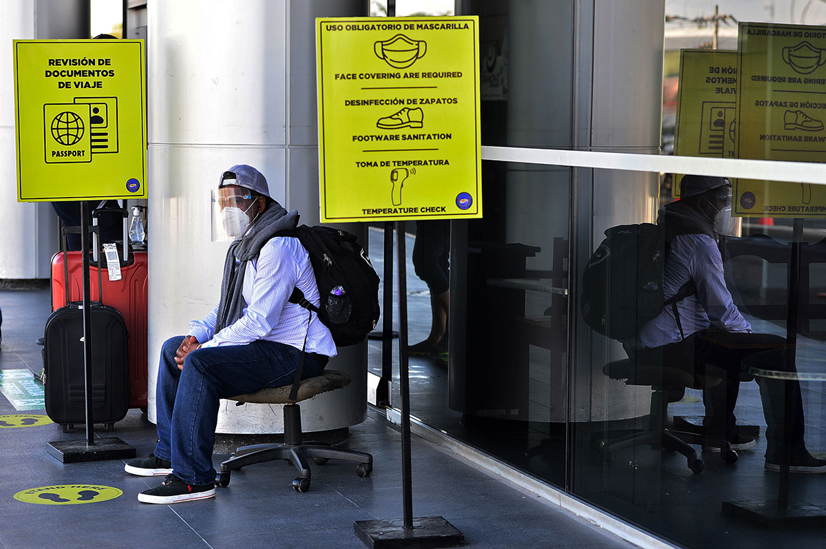 Virus: les mesures de fermeture se multiplient dans le monde