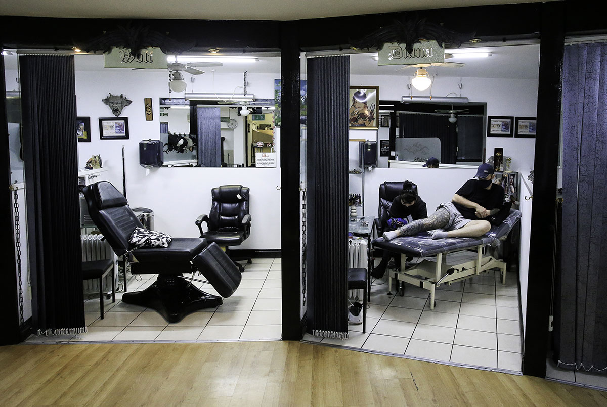 Mexique: "COVID-19 SURVIVOR", un tatouage pour ceux qui ont sauvé leur peau