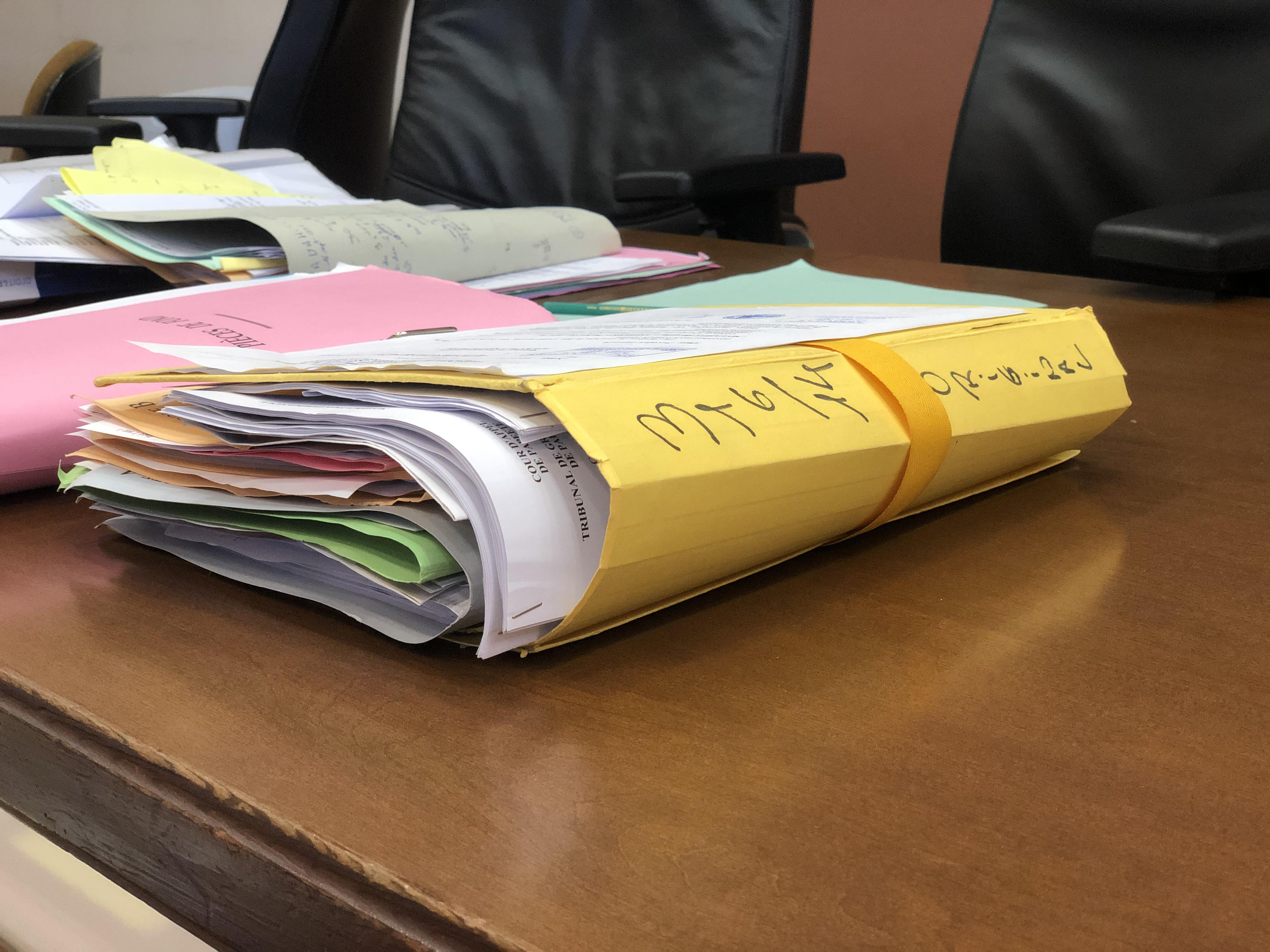 Aux assises, les médecins légistes accablent les parents d’Ariinui