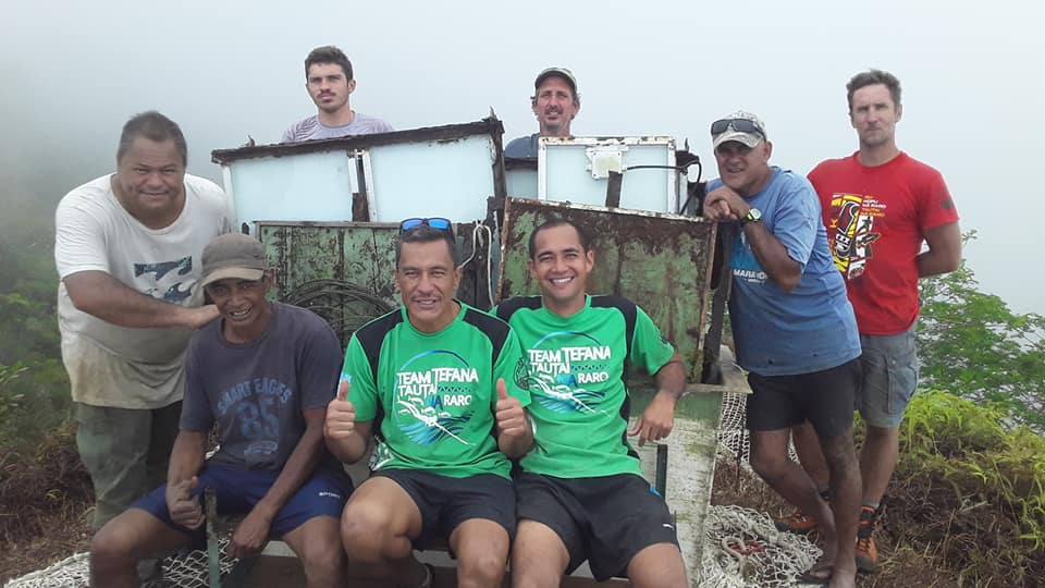 Les chasseurs sous-marins nettoient la montagne