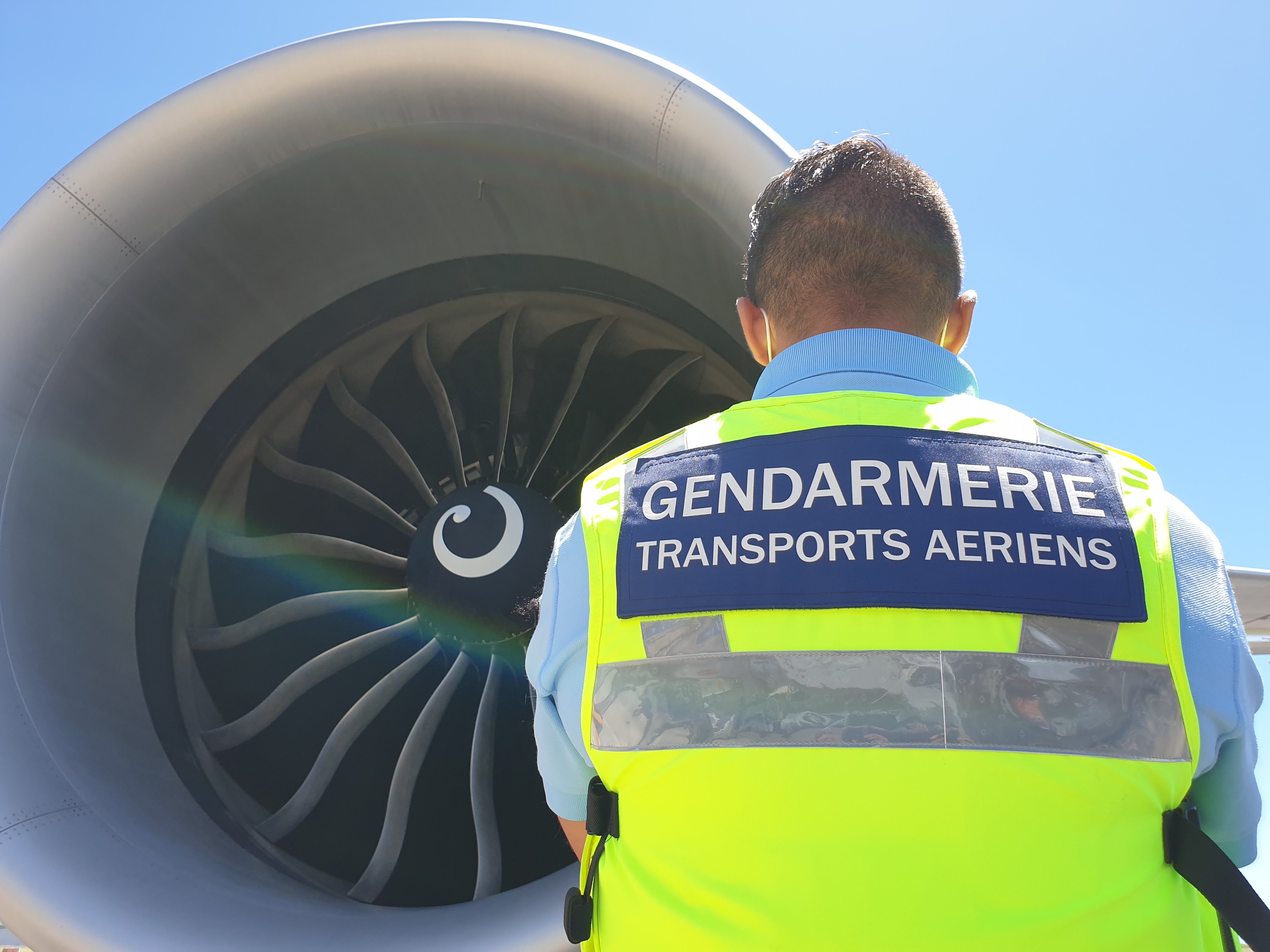 L'homme au pointeur laser de l'aéroport interpellé