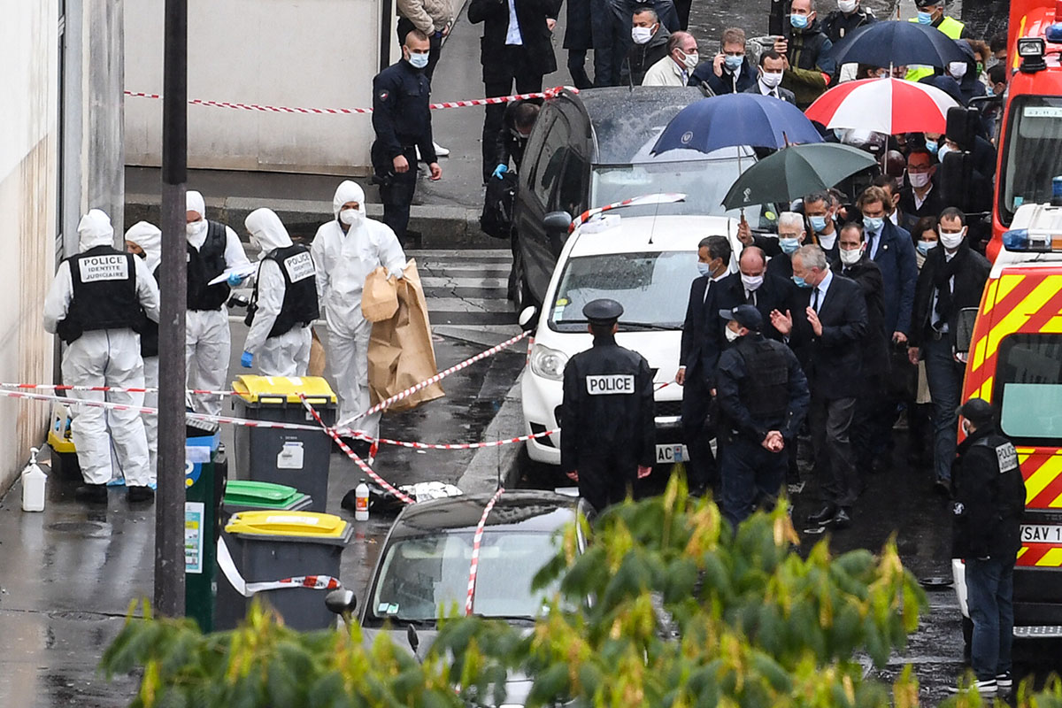 Deux blessés à l'arme blanche près des anciens locaux de Charlie Hebdo, deux interpellations