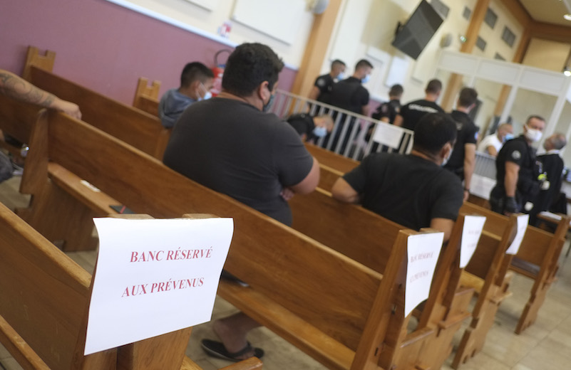 L'affaire Sarah Nui s'ouvre pour 2 semaines avec 25 prévenus