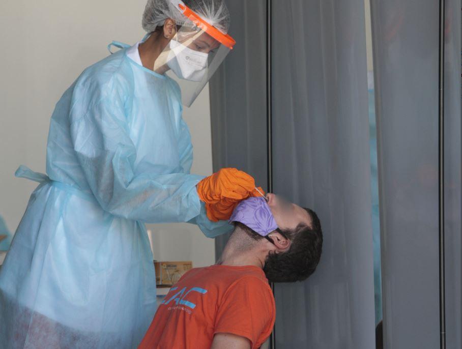 Les soins à domicile des cas Covid pris en charge à 100%