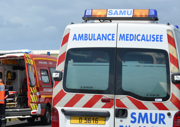 Une fillette perd la vie, écrasée par une cage de but