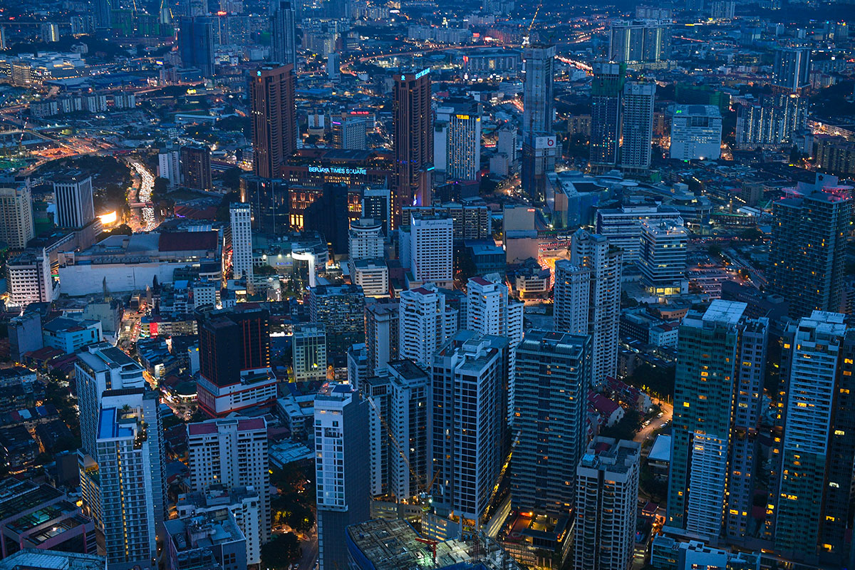 Virus: la Malaisie impose à nouveau des restrictions après un rebond des contaminations