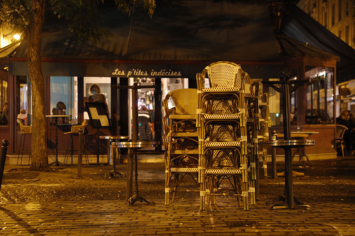 Après l'annonce du couvre-feu par Macron, l'heure de l'explication de texte