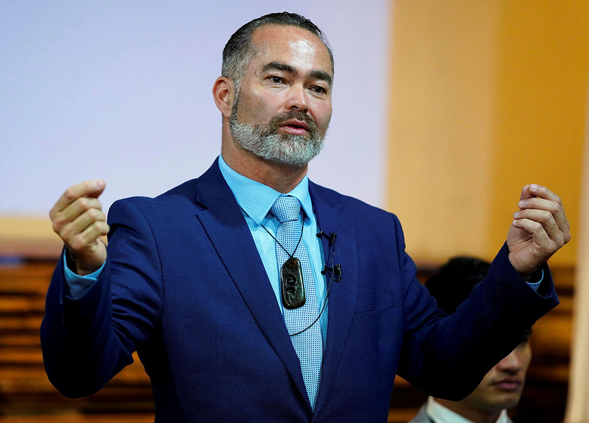 Elections néo-zélandaises: Facebook ferme la page d'un parti conspirationniste