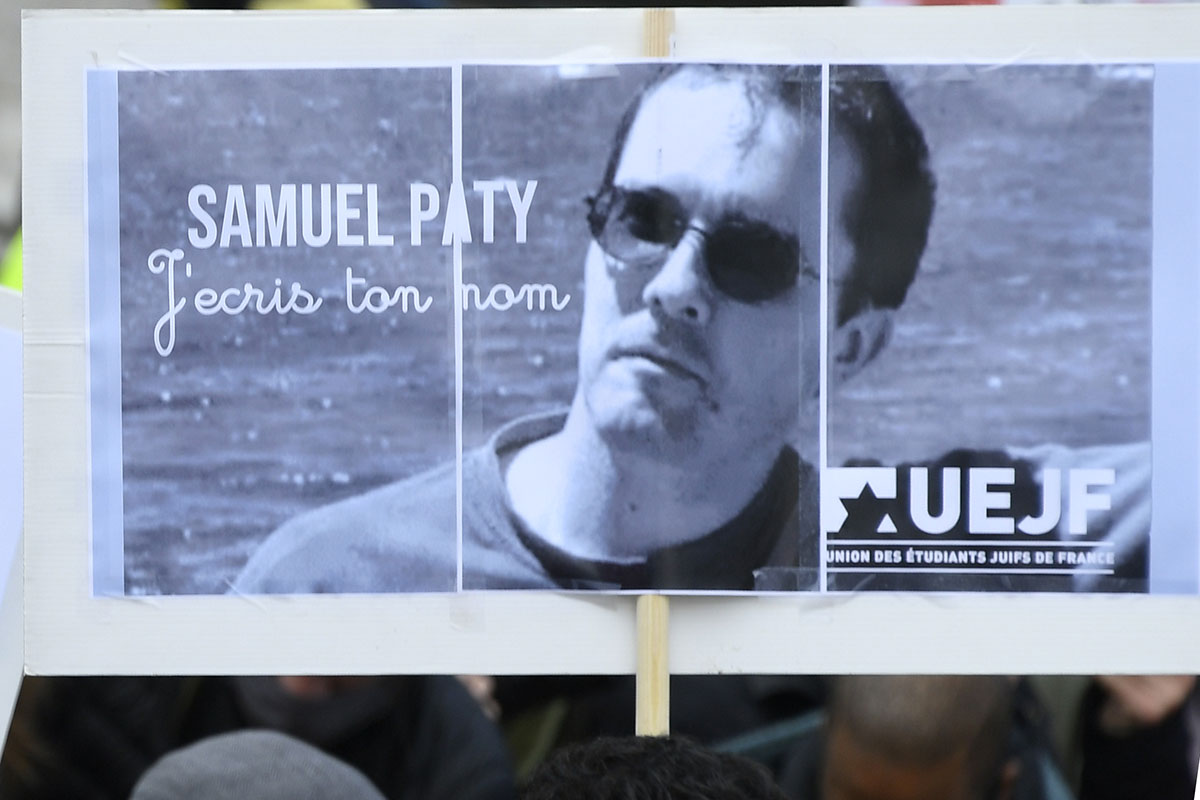 Ecole: rentrée du 2 novembre décalée à 10H00 pour l'hommage à Samuel Paty
