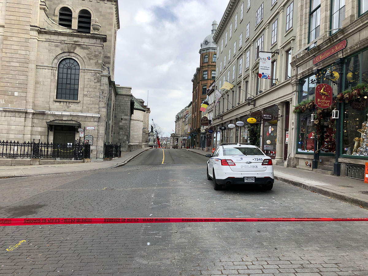 Québec sous le choc après un double meurtre au sabre le soir d'Halloween