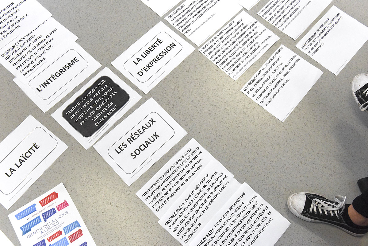 Samuel Paty: "400 violations" de la minute de silence, selon Blanquer