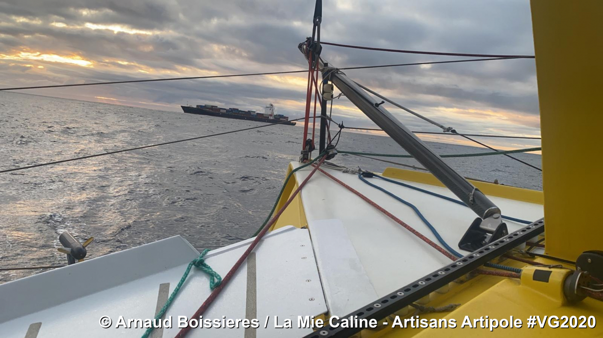 Photo envoyée depuis le bateau La Mie Caline - Artisans Artipole pendant le Vendee Globe. © Arnaud Boissieres / La Mie Caline - Artisans Artipole
