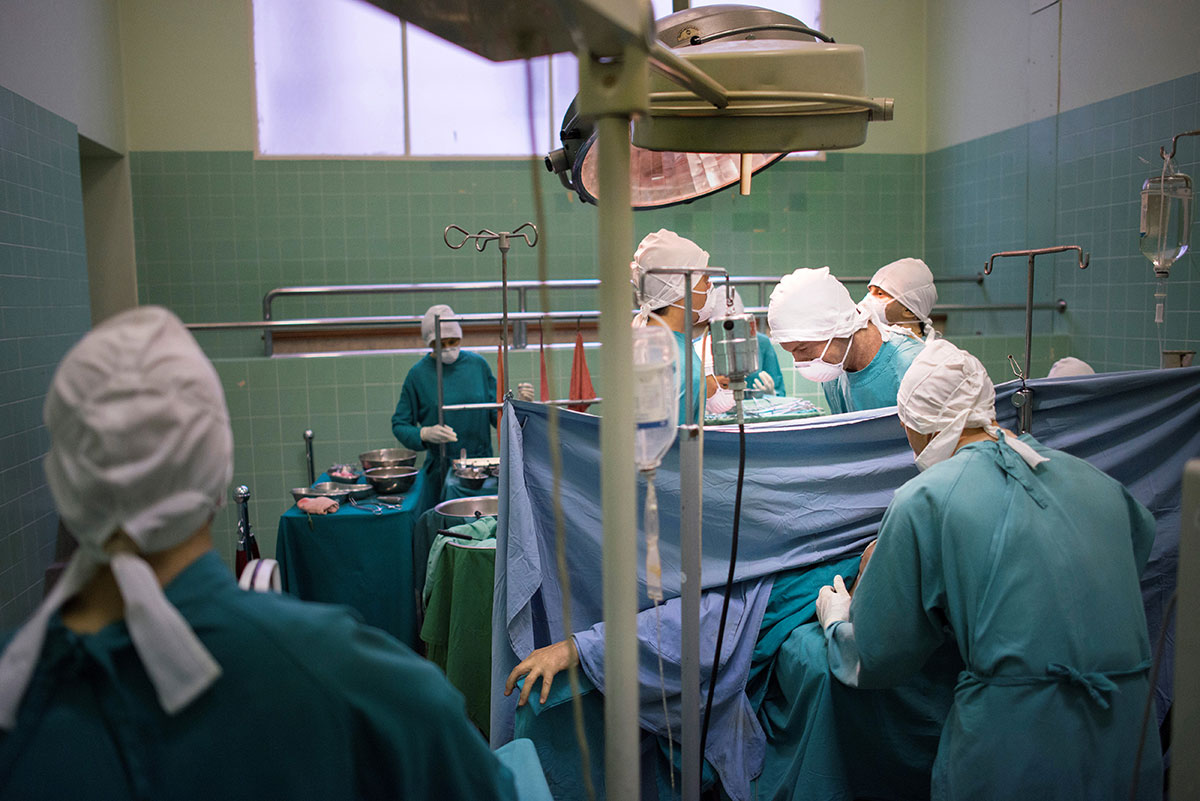 Malgré deux chutes successives, un coeur en route pour une transplantation reste vaillant