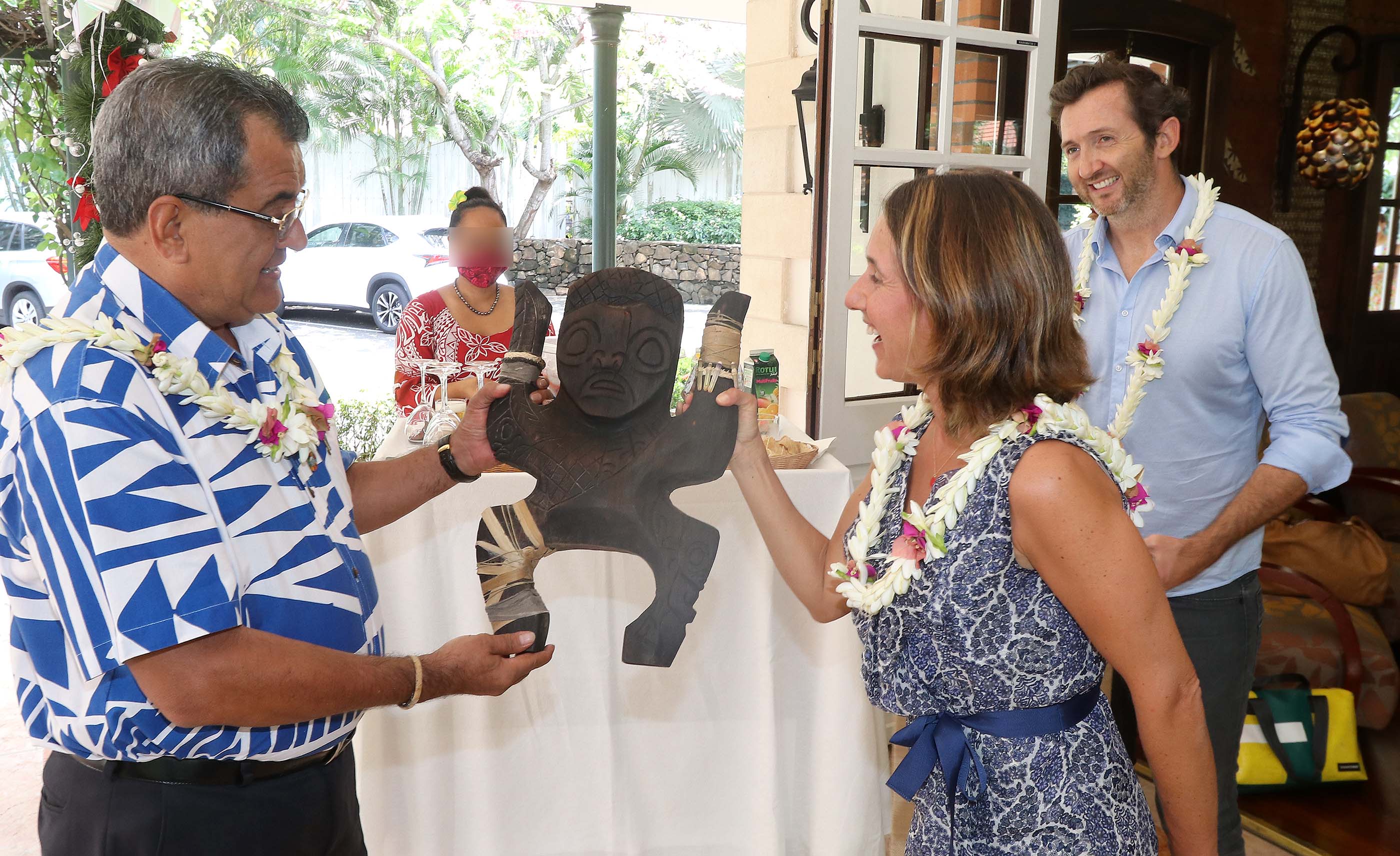 ​Alexia Laroche-Joubert reçue par Edouard Fritch