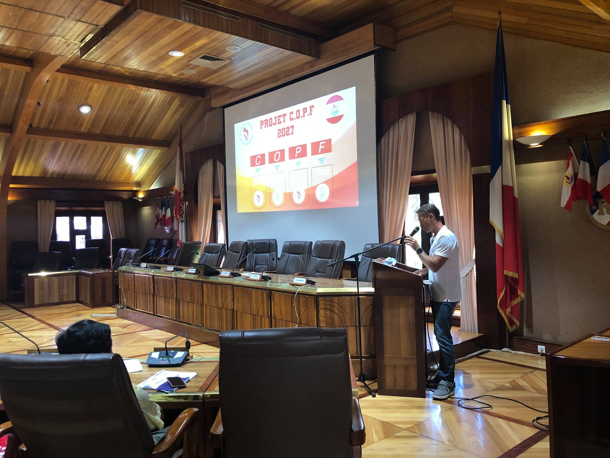 Louis Provost, président du COPF, et Eric Zorgnotti, son cadre technique, ont présenté pendant près d'une heure leur projet aux membres du Cesec.