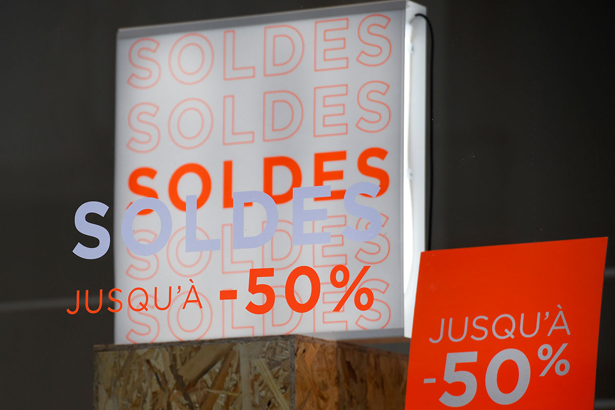 Après les soldes d'été, le gouvernement reporte les soldes d'hiver