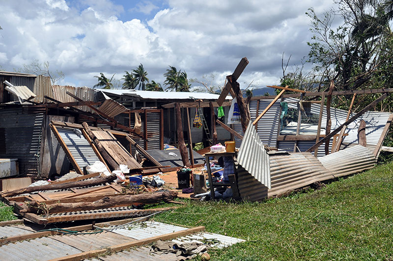 Fidji: après le passage du cyclone meurtrier, les autorités redoutent des maladies