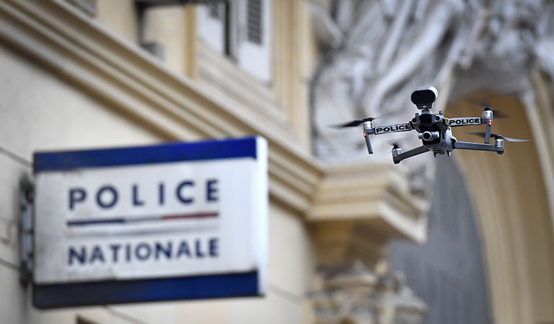 Le Conseil d'Etat ordonne de cesser l'usage de drones pour surveiller les manifestations