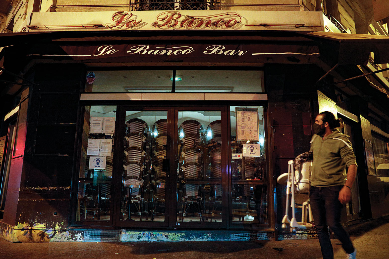 Covid-19: bars et restaurants font le deuil d'une réouverture le 20 janvier