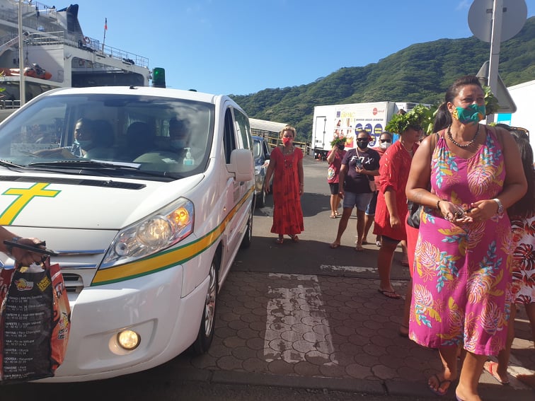 Une haie d'honneur pour accueillir Vairauti