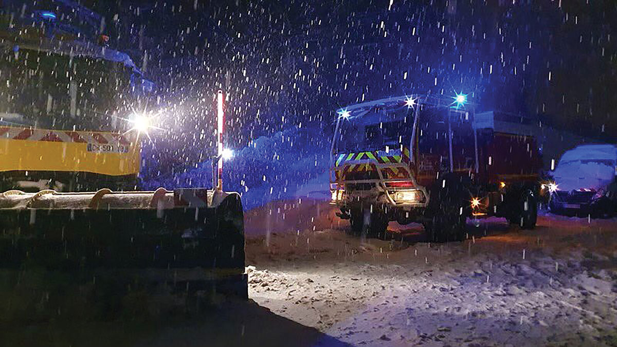 Neige: 2.000 automobilistes bloqués sur l'A40 cette nuit dans l'Ain