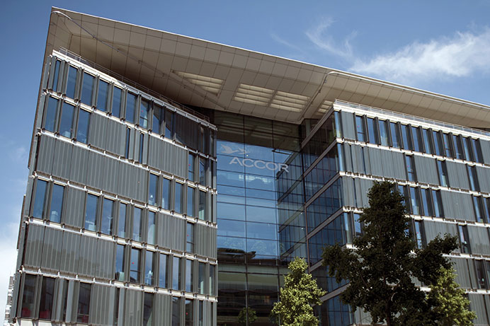 AccorInvest: mobilisation devant un hôtel après l'annonce de suppressions d'emplois