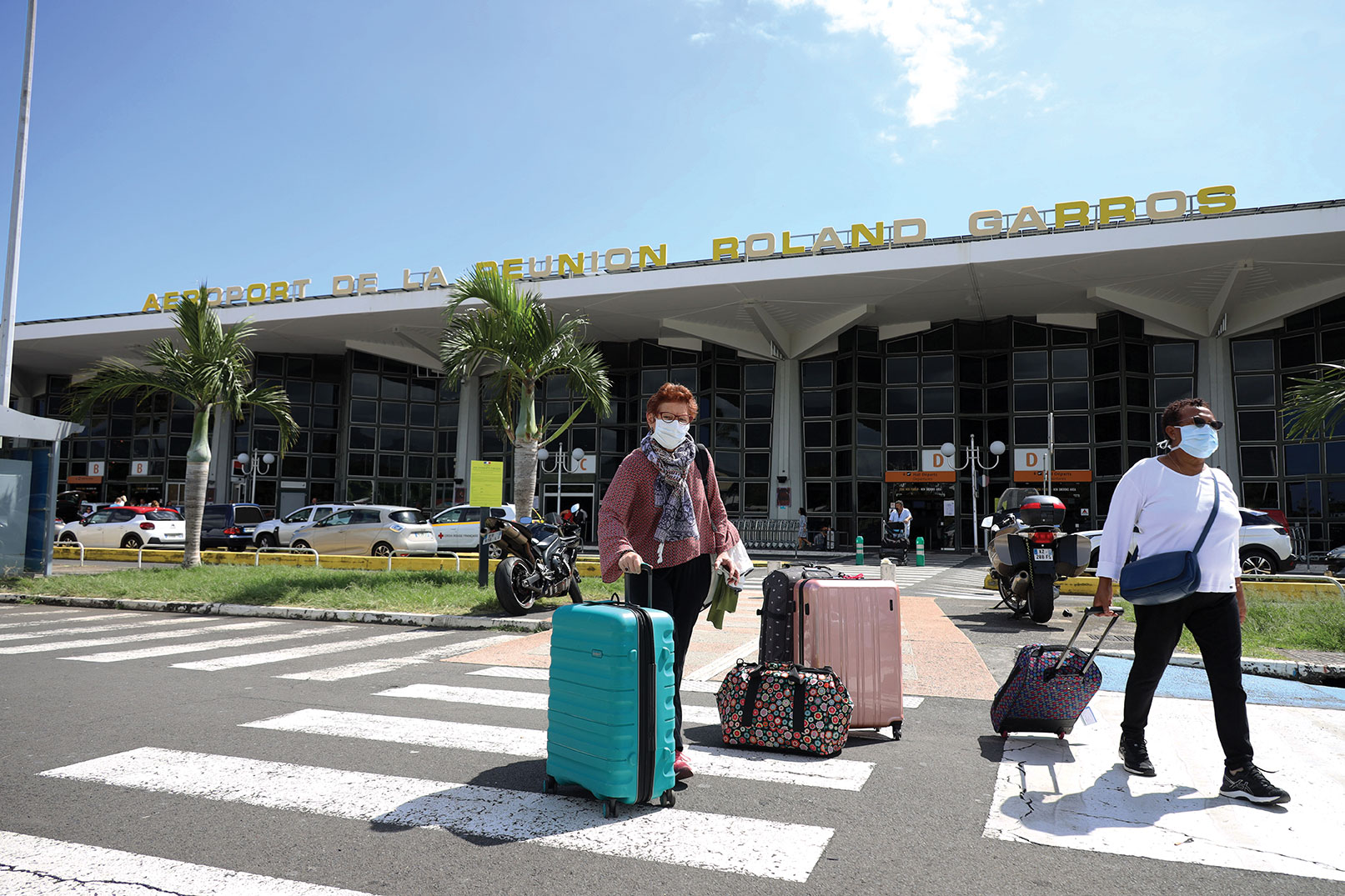 Variant sud-africain: le gouvernement va renforcer les contrôles à Mayotte et la Réunion