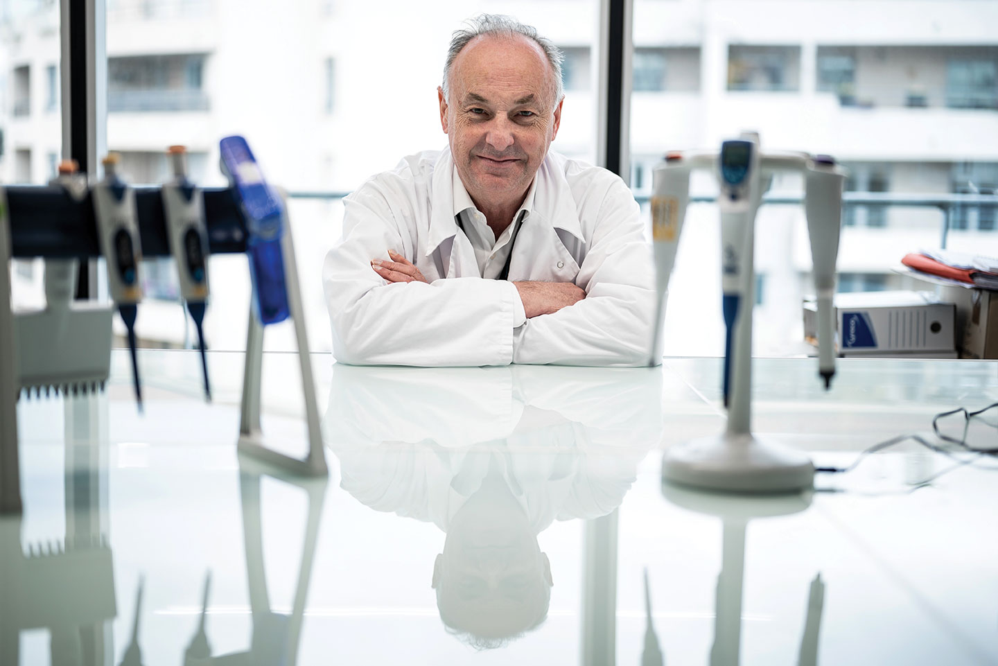 Covid-19: le "mutant" britannique se substituera inéluctablement au virus actuel