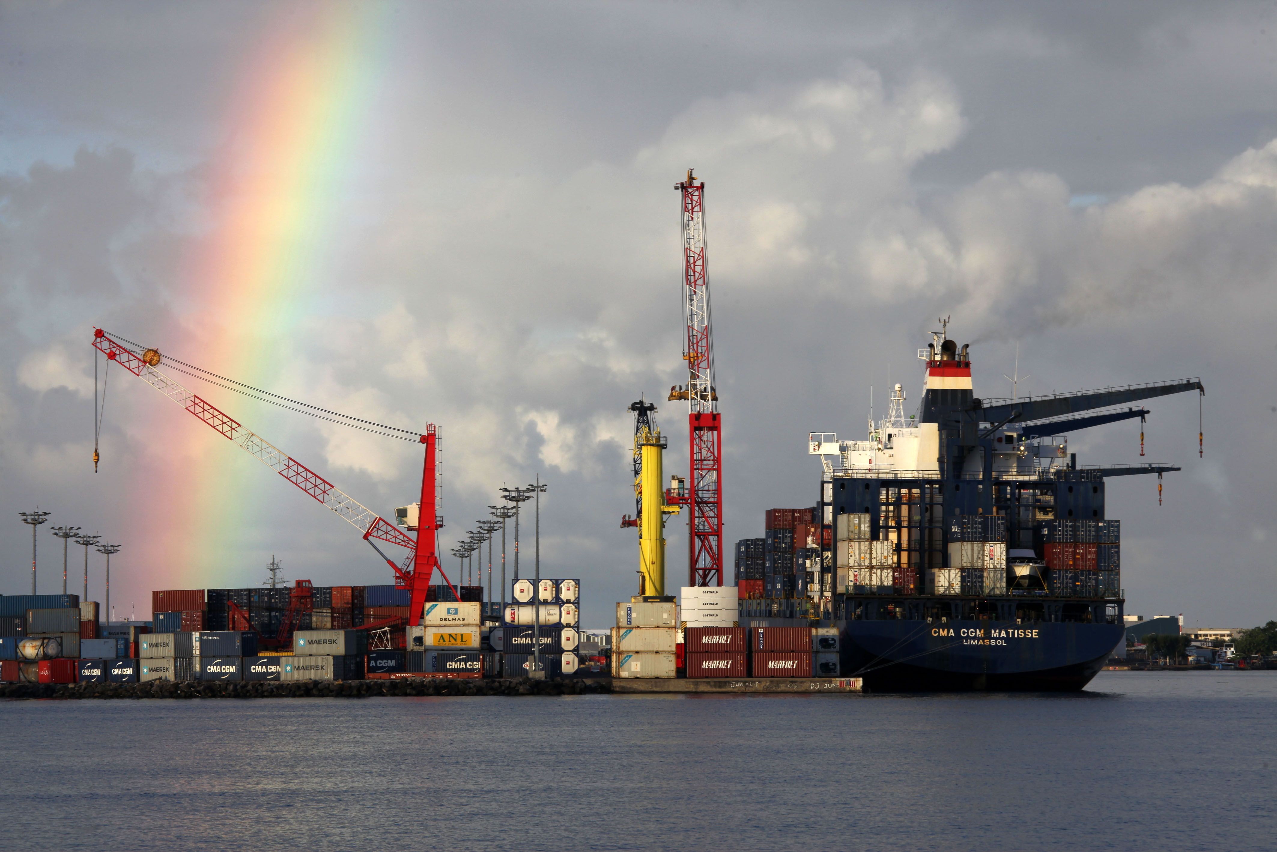 Importations, ça bouchonne