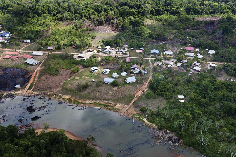 Guyane : le préfet signe un arrêté déclarant "démissionnaire d'office" le maire d'Apatou