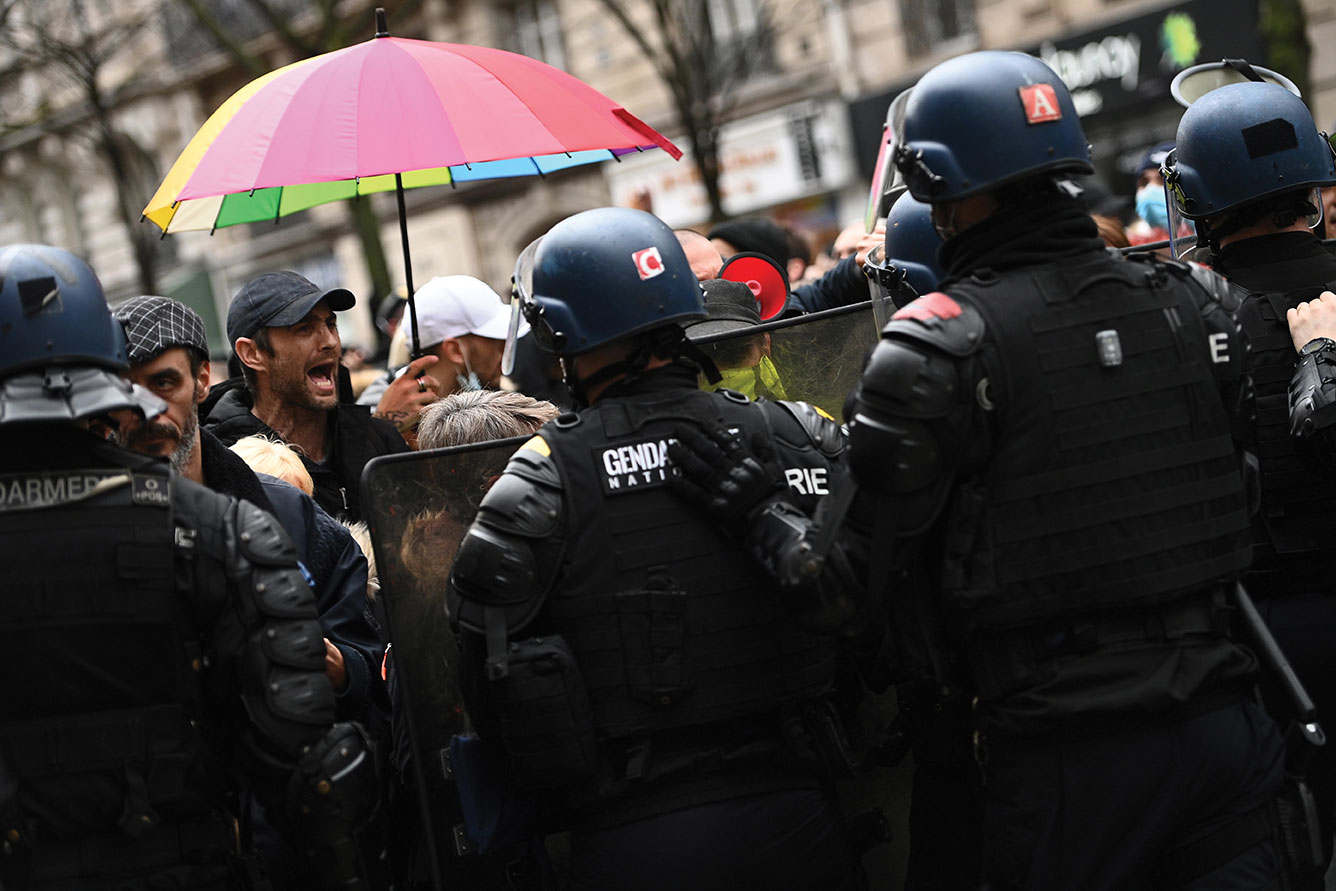 Faible mobilisation pour les rassemblements contre la loi "Sécurité globale"