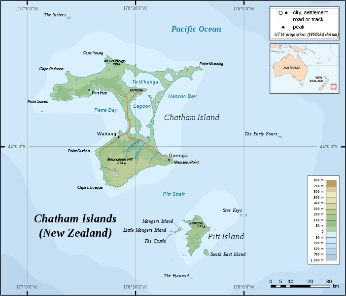 Aujourd’hui territoire rattaché à la Nouvelle-Zélande, les Chatham abritent une population d’environ 680 personnes, des Européens d’origine, des Maoris et des descendants des Morioris.