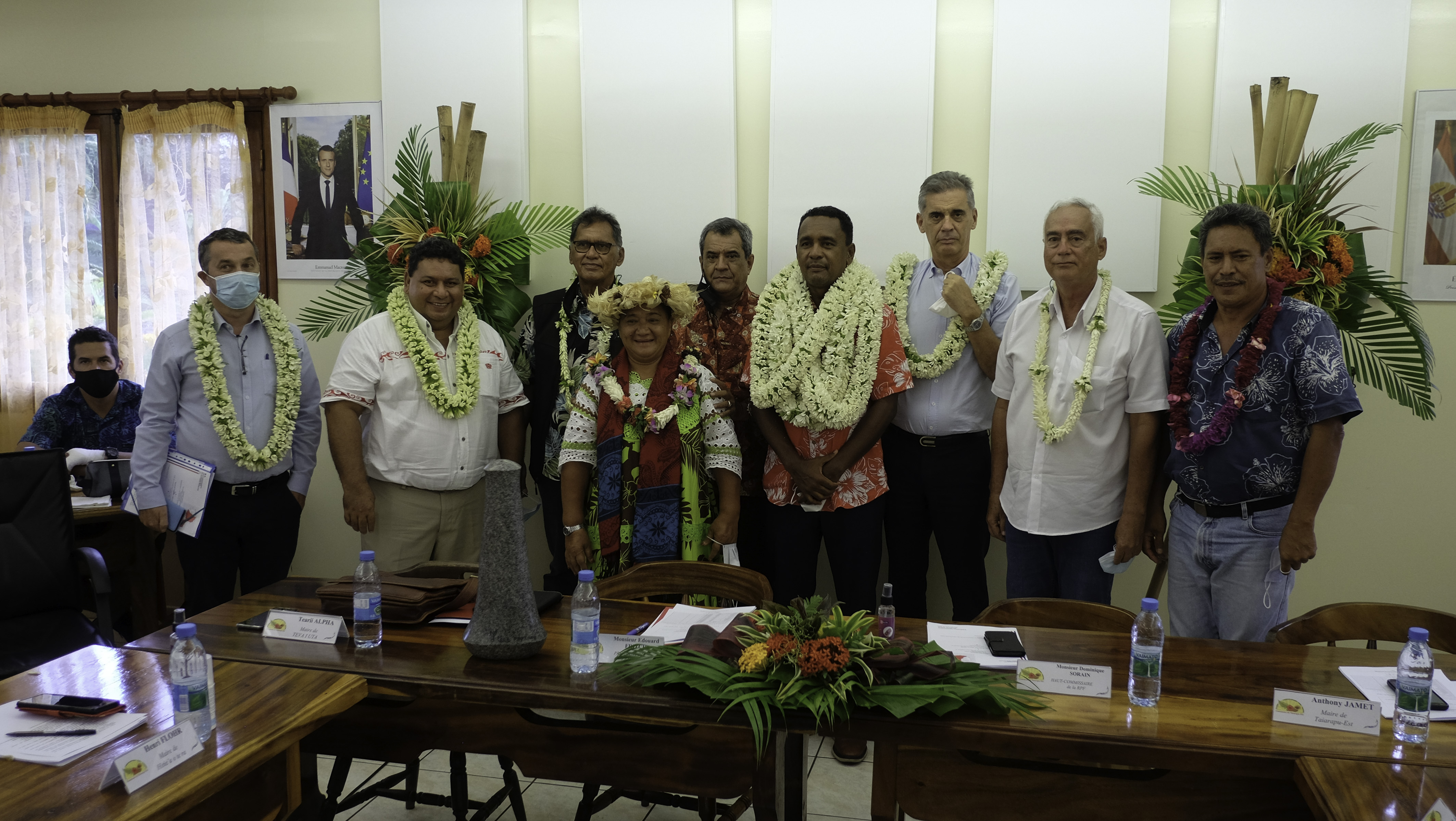 Tearii Alpha, vice-président du Pays mais également maire de Teva i Uta, était le seul  candidat à se présenter et a donc logiquement été élu à l'unanimité premier président de Terehēamanu.