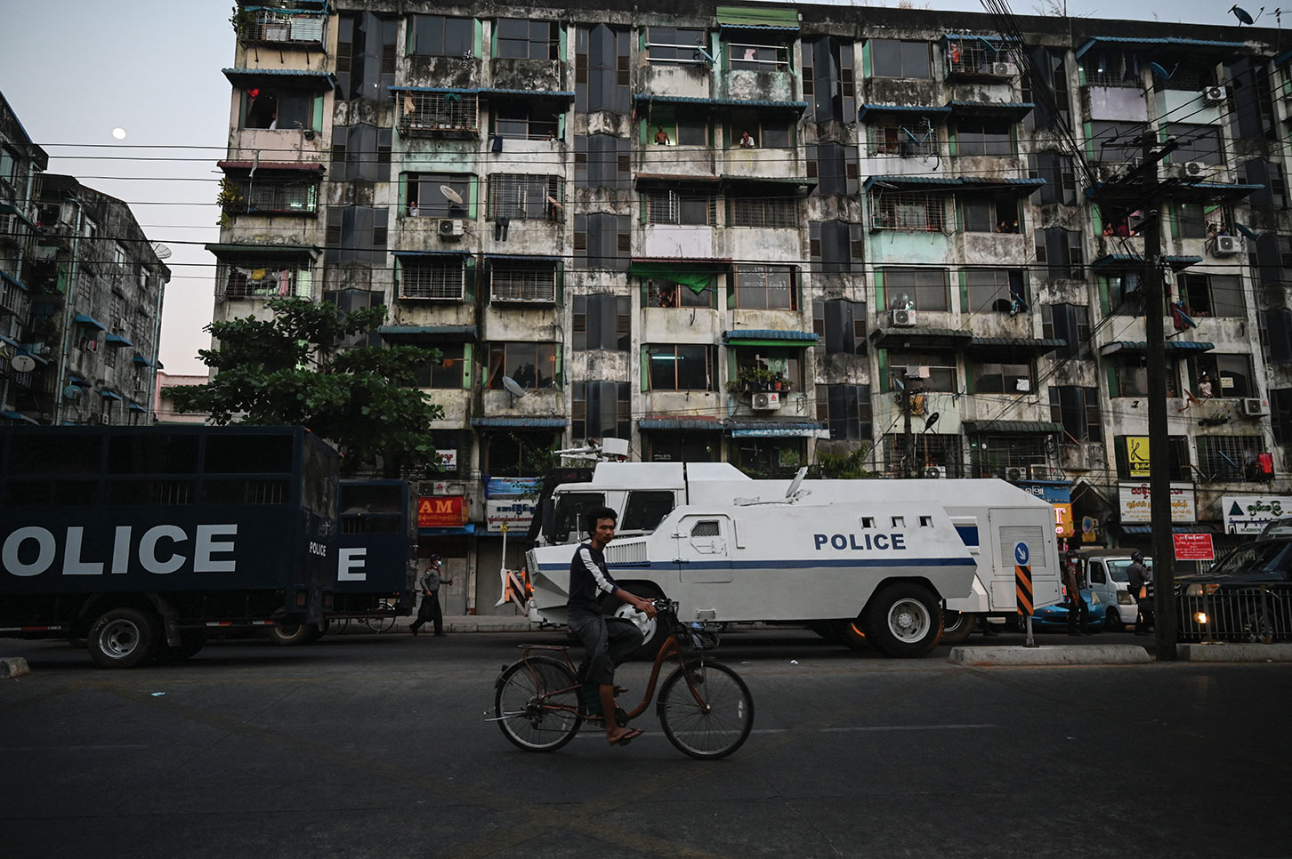 Birmanie : violences à Rangoun, Londres sanctionne le chef de la junte