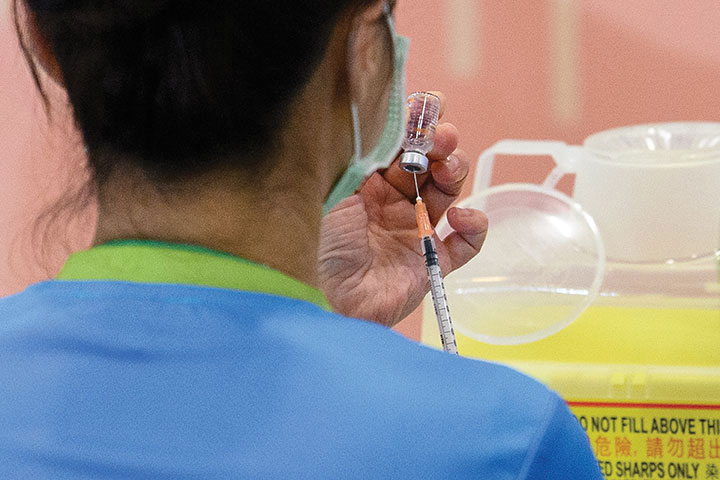 Feu vert des Etats-Unis à un troisième vaccin anti-Covid, celui de Johnson & Johnson