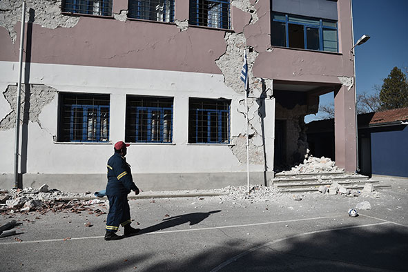 Fort séisme en Grèce: des dégâts matériels mais pas de victime signalée