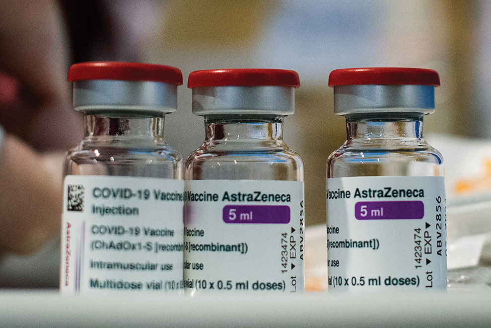 Rome bloque l'exportation de vaccins AstraZeneca, une première dans l'UE